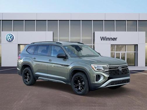 2025 Volkswagen Atlas 2.0T Peak Edition