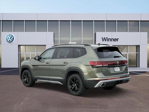 2025 Volkswagen Atlas 2.0T Peak Edition