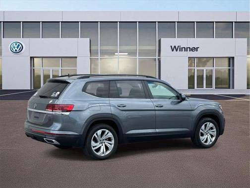 2022 Volkswagen Atlas 3.6L SE w/Technology