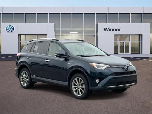 2018 Toyota RAV4 Hybrid SE