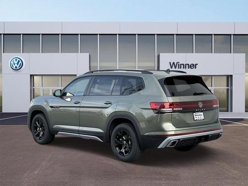 2025 Volkswagen Atlas 2.0T Peak Edition