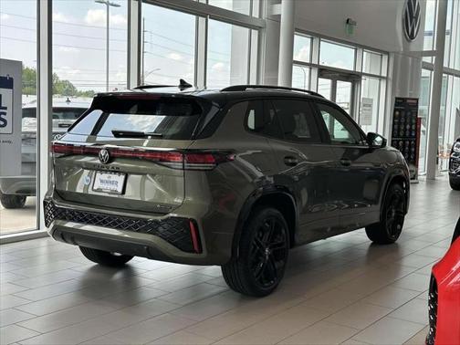 2025 Volkswagen Tiguan 2.0T SE R-Line Black 4MOTION