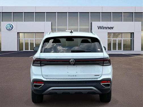 2025 Volkswagen Taos 1.5T SE