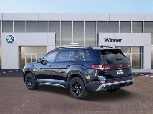 2025 Volkswagen Atlas 2.0T Peak Edition