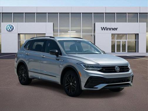 2022 Volkswagen Tiguan 2.0T SE R-Line Black 4MOTION