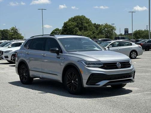 2022 Volkswagen Tiguan 2.0T SE R-Line Black 4MOTION