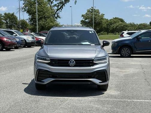 2022 Volkswagen Tiguan 2.0T SE R-Line Black 4MOTION