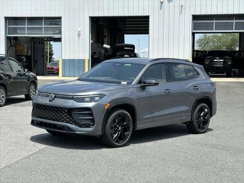 2025 Volkswagen Tiguan 2.0T SE R-Line Black 4MOTION