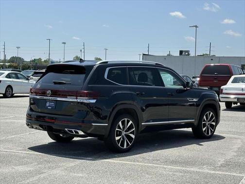 2024 Volkswagen Atlas 2.0T SEL Premium R-Line 4MOTION