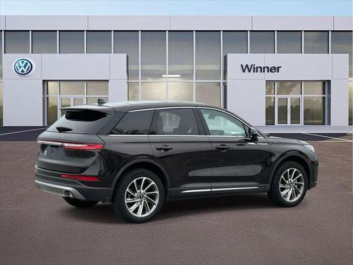 2023 Lincoln Corsair Standard