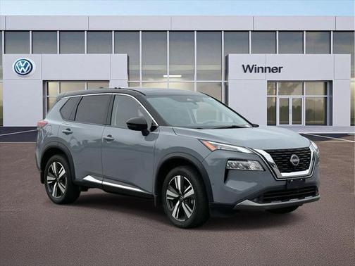 2022 Nissan Rogue SL