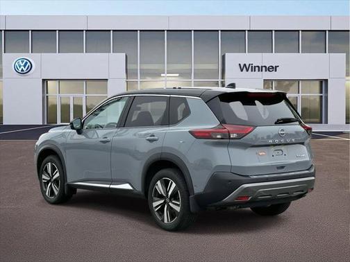 2022 Nissan Rogue SL