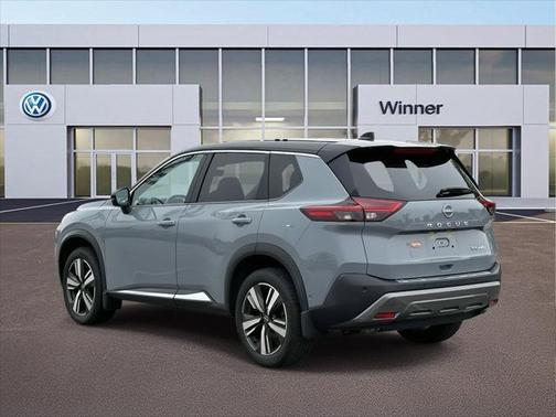 2022 Nissan Rogue SL