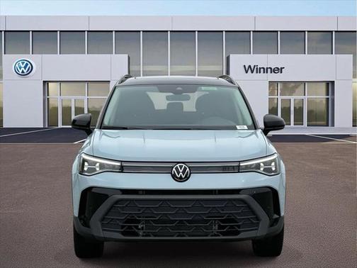 2025 Volkswagen Taos 1.5T SE Black