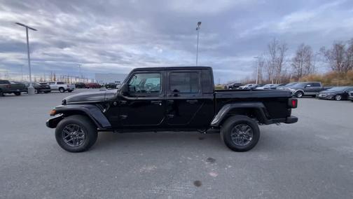 2025 Jeep Gladiator Sport S