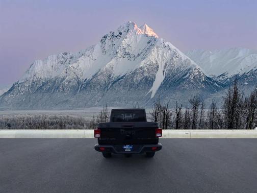 2025 Jeep Gladiator Sport S