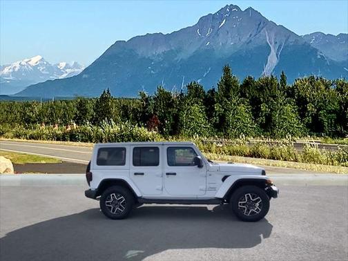 2024 Jeep Wrangler 4-Door Sahara 4x4