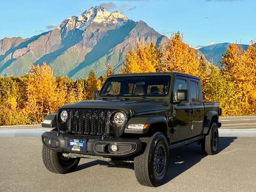 2022 Jeep Gladiator Sport