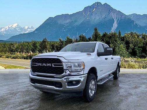 2023 RAM 2500 Big Horn Crew Cab 4x4 8' Box