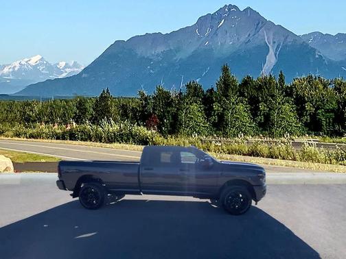 Granite Crystal Metallic Clearcoat 2026 RAM 2500 Big Horn Crew Cab 4x4 8' Box