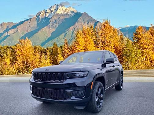 2025 Jeep Grand Cherokee Altitude