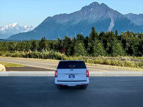 2022 Ford Expedition XLT