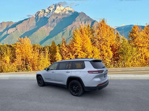 2024 Jeep Grand Cherokee L Altitude