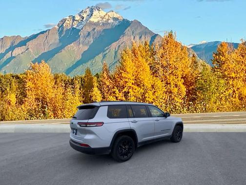 2024 Jeep Grand Cherokee L Altitude