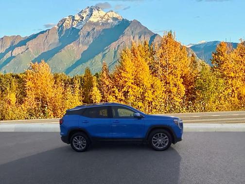 2024 GMC Terrain SLT