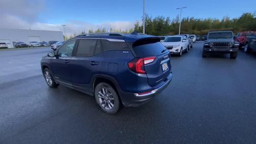 2023 GMC Terrain SLT