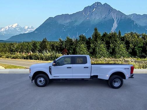 2024 Ford F-350 XLT