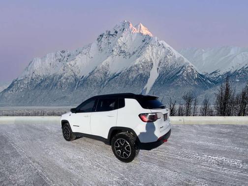 2024 Jeep Compass Trailhawk