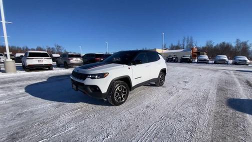 2024 Jeep Compass Trailhawk