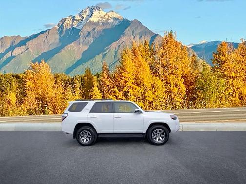 2024 Toyota 4Runner TRD Off Road Premium