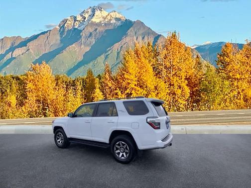 2024 Toyota 4Runner TRD Off Road Premium