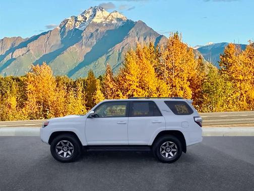 2024 Toyota 4Runner TRD Off Road Premium
