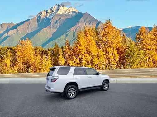 2024 Toyota 4Runner TRD Off Road Premium