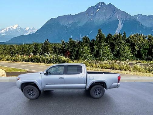 2023 Toyota Tacoma SR5