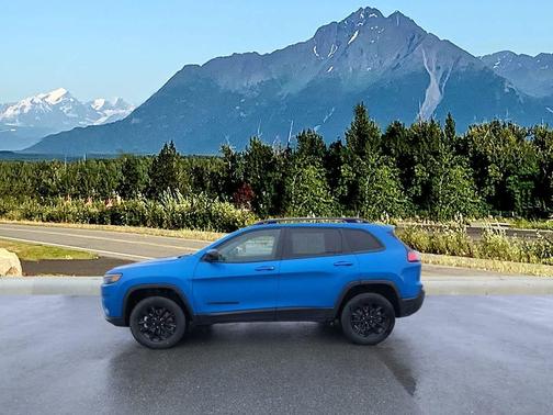 2023 Jeep Cherokee Altitude