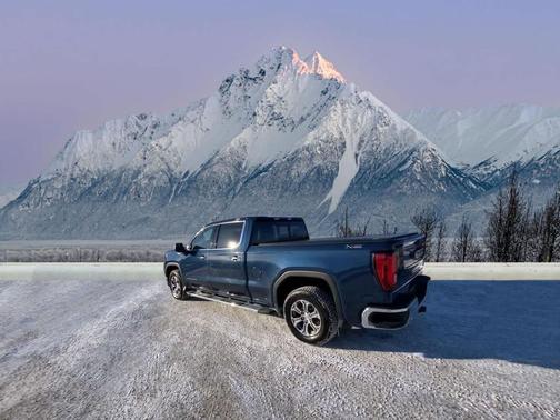 2023 GMC Sierra 1500 SLT