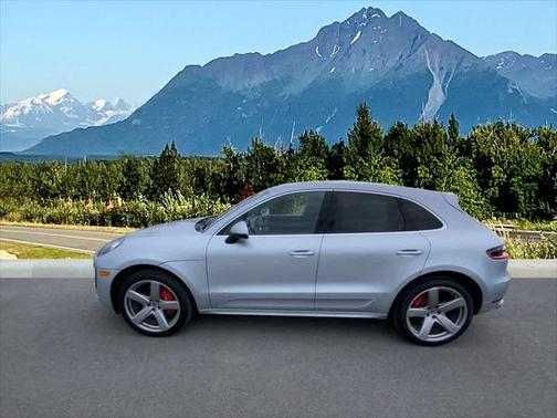 2015 Porsche Macan Turbo