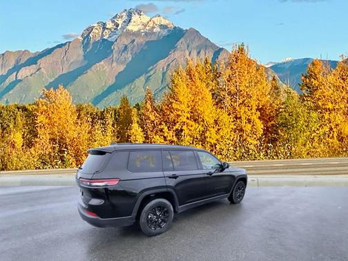 2024 Jeep Grand Cherokee L Altitude