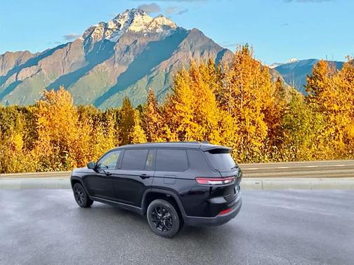 2024 Jeep Grand Cherokee L Altitude