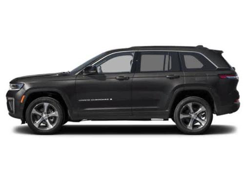 Diamond Black Crystal Pearlcoat 2026 Jeep Grand Cherokee Altitude