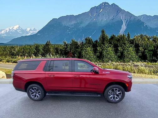 2024 Chevrolet Suburban 4WD Z71