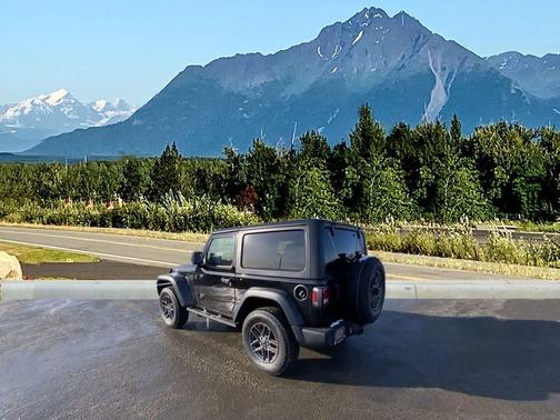 Black Clearcoat 2026 Jeep Wrangler Sport