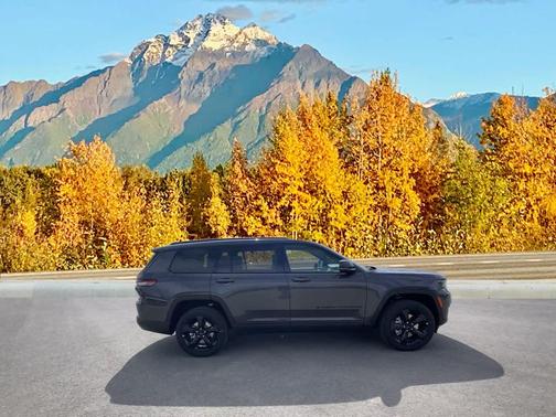2025 Jeep Grand Cherokee L Altitude