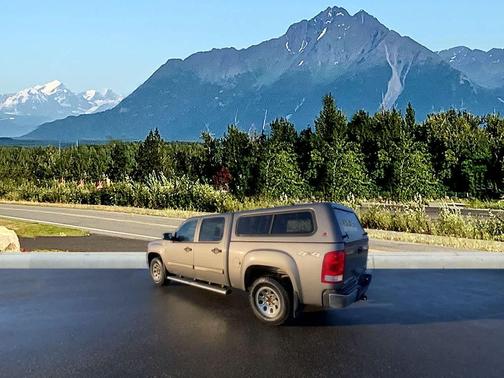 Steel Gray Metallic 2013 GMC Sierra 1500 SLE1