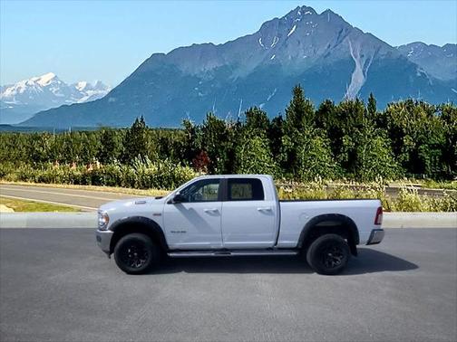 2022 RAM 2500 Big Horn Crew Cab 4x4 6'4' Box