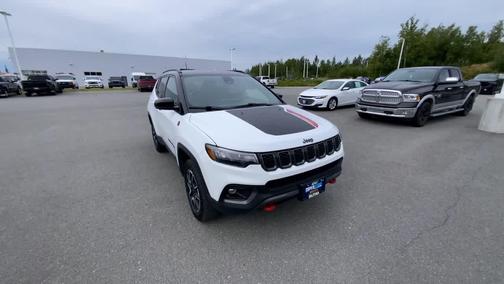 2024 Jeep Compass Trailhawk